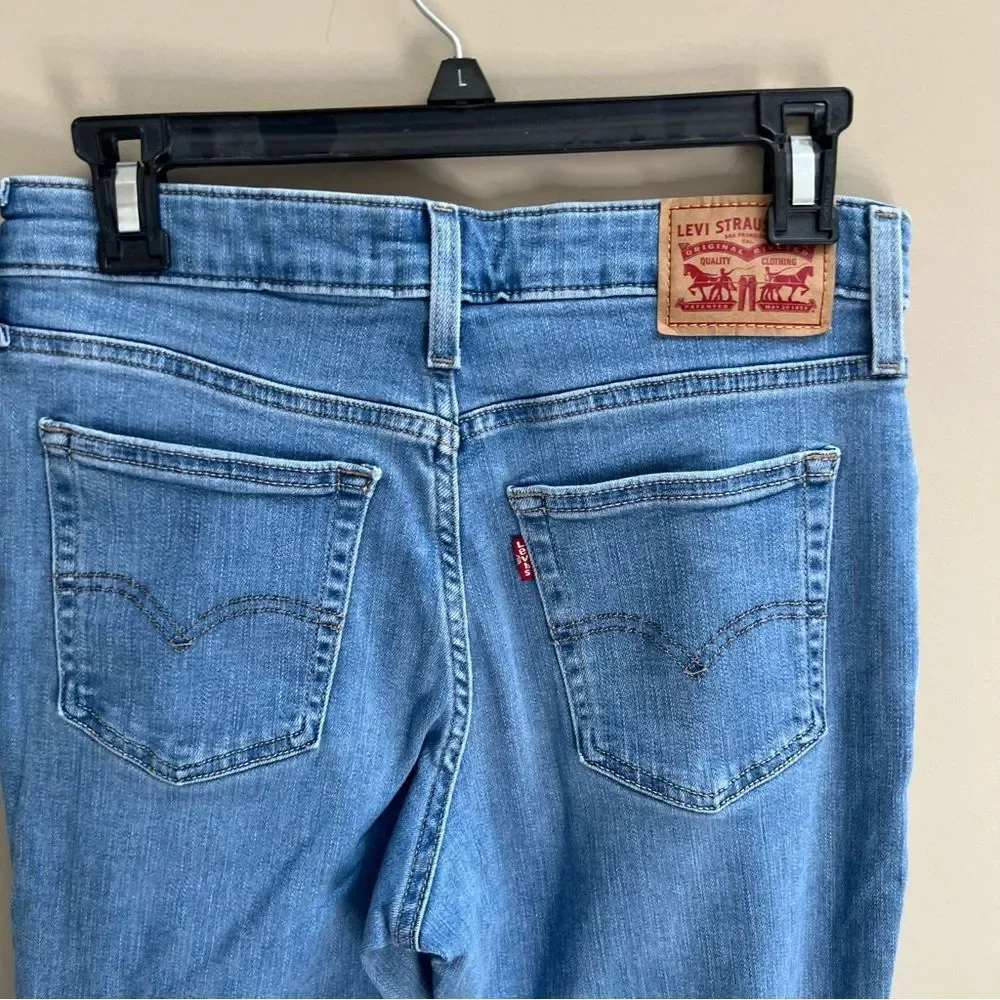 Levis classic light